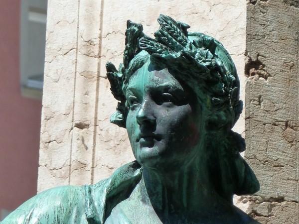 Extravagant - Frauen schreiben Geschichte Extravagant - Frauen schreiben Geschichte